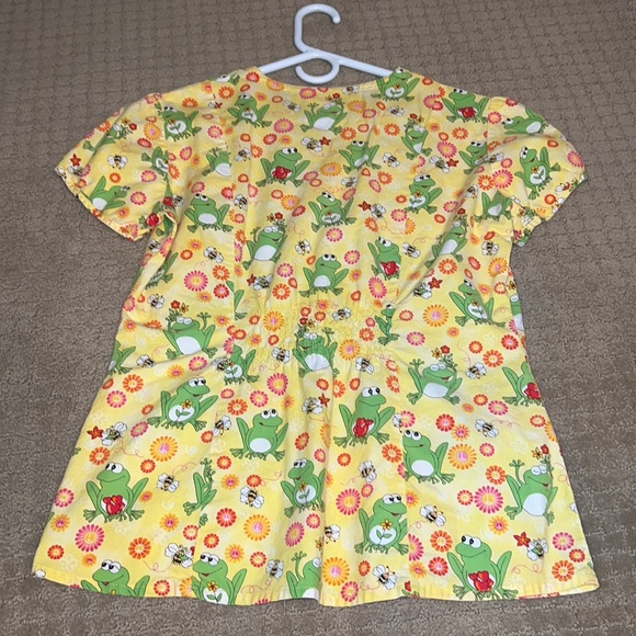 White Cross Scrub Top - Picture 3 of 3